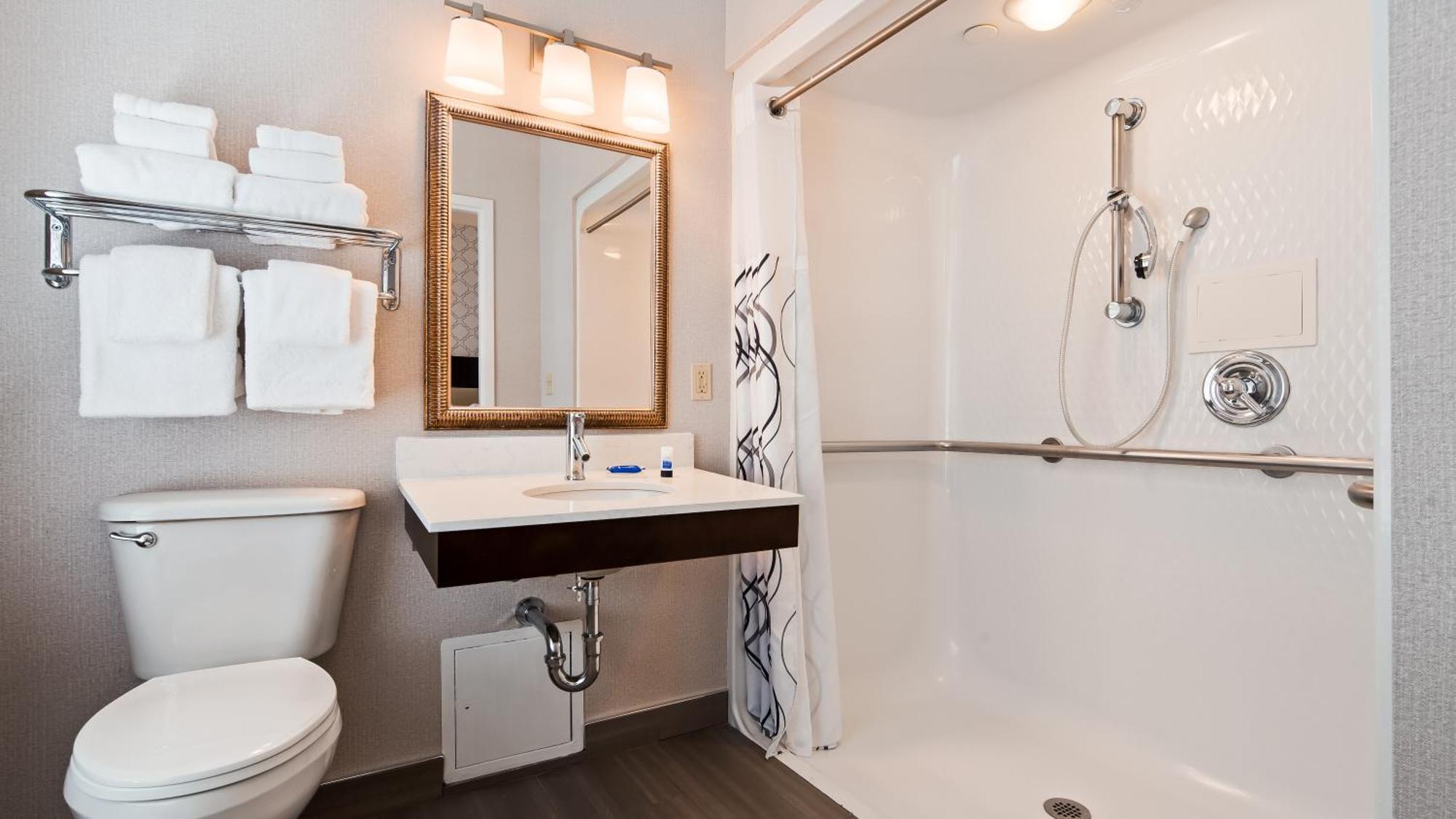 Double Room with Two Double Beds and Roll-In Shower - Disability Access