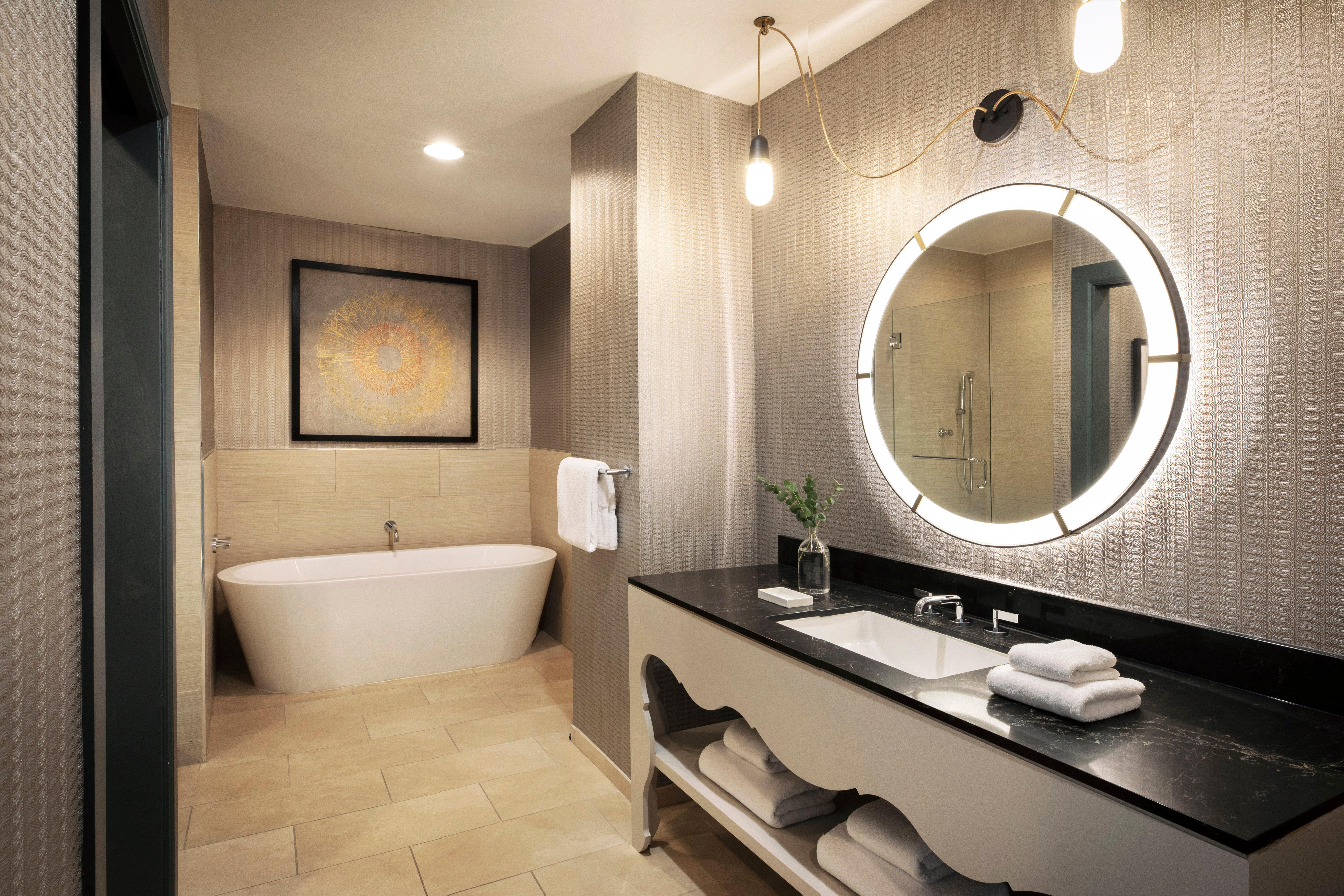 Essential King Room with Bath