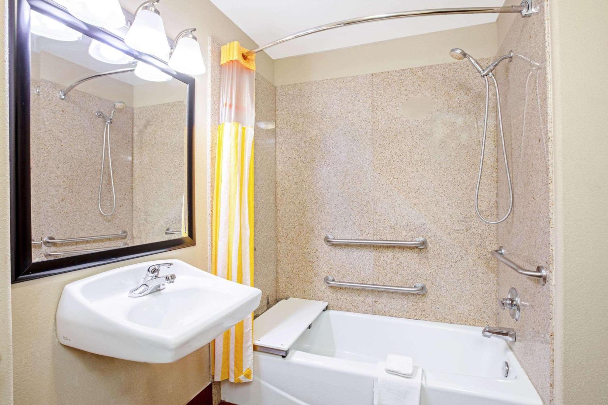 Queen Room Two Queen Beds Mobility or Hearing Accessible Tub Grab Bars Non-Smoking