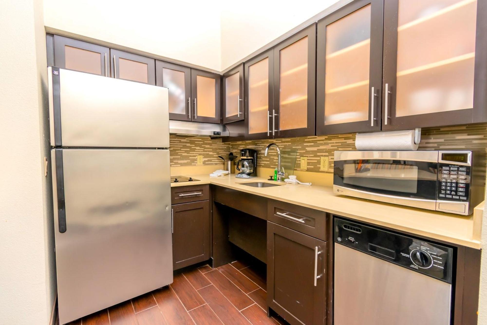 Queen Studio Suite