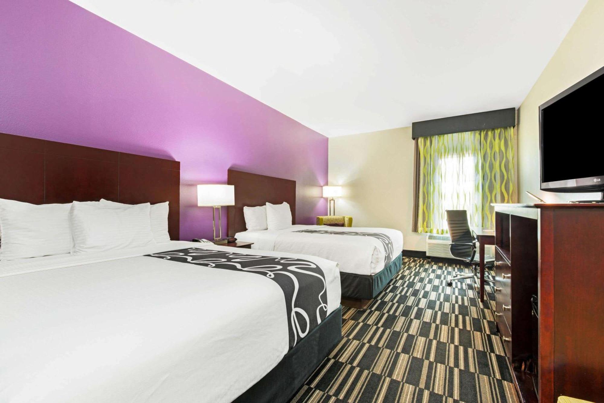 Deluxe Queen Room Two Queen Beds