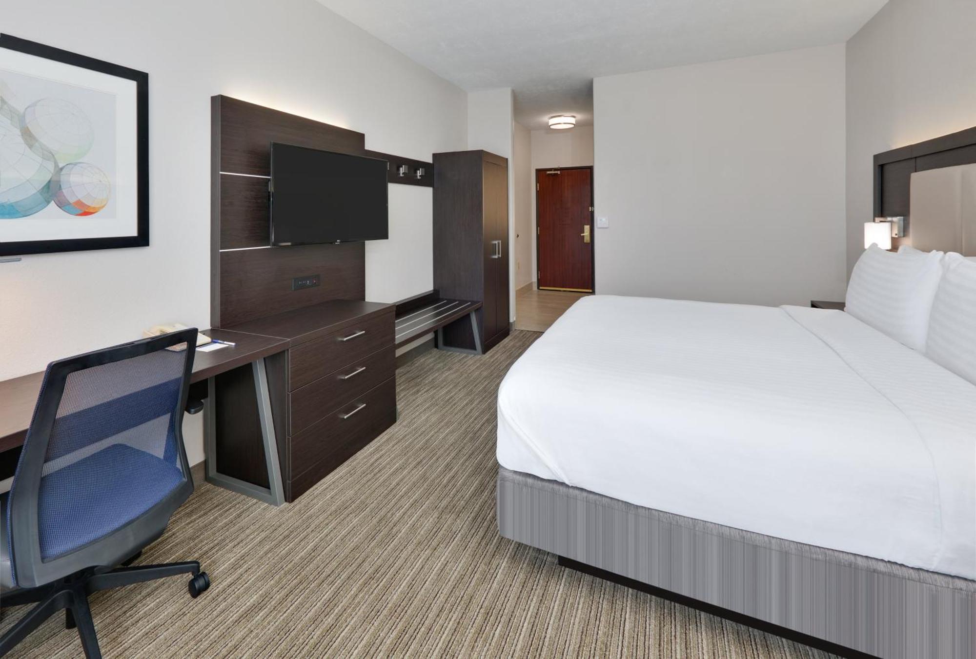 Standard King Room