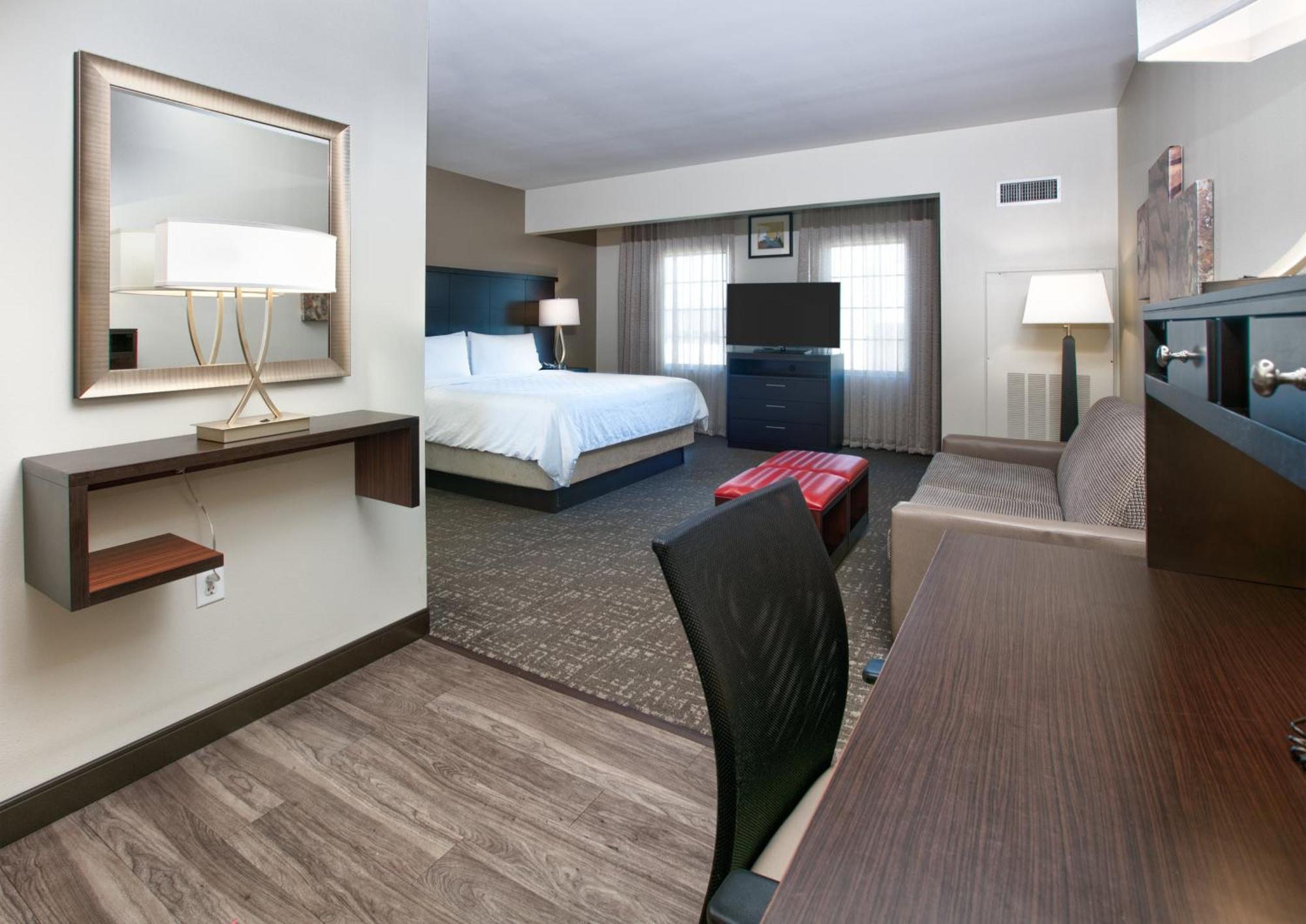 King Studio Suite