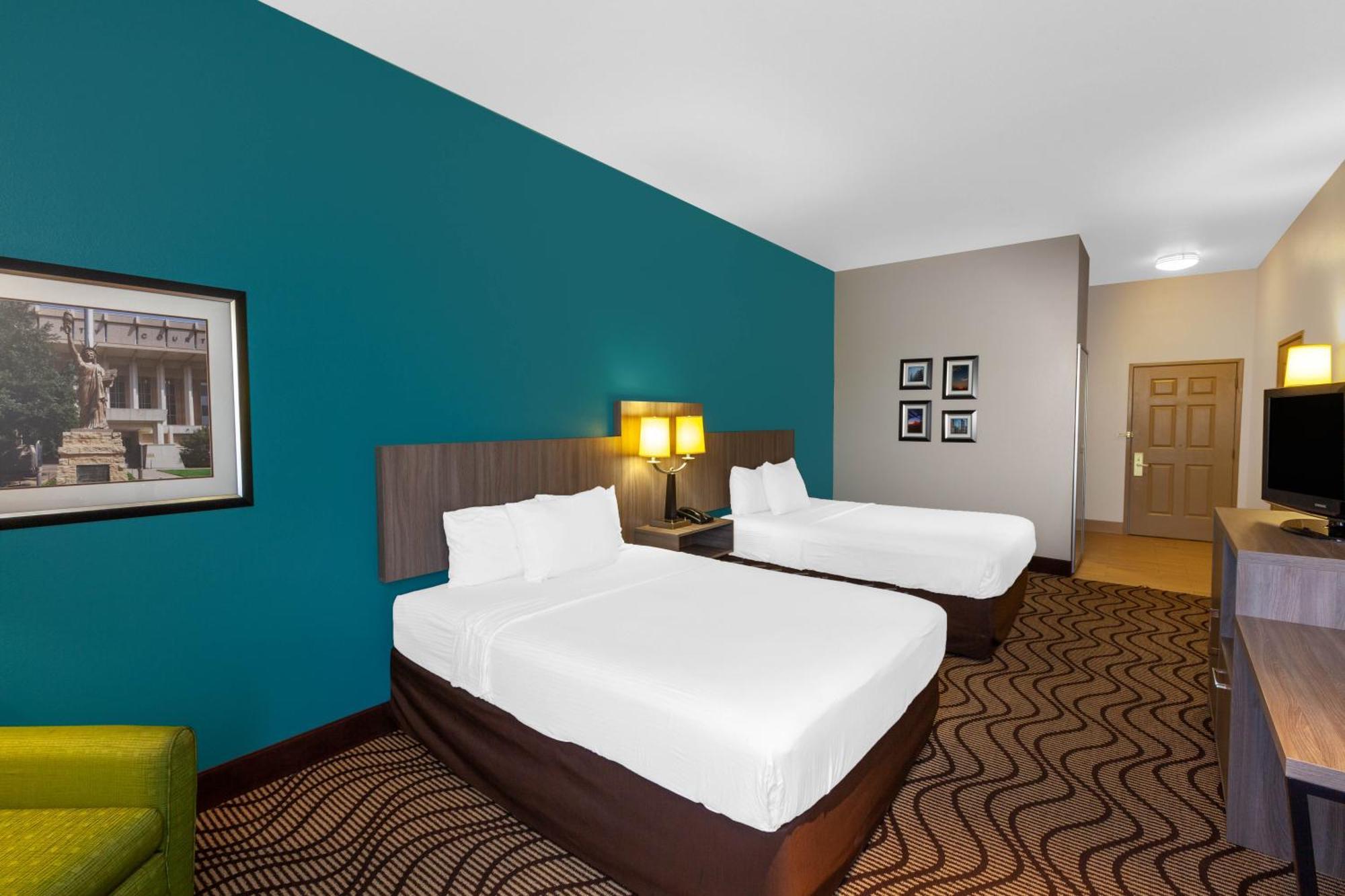 Queen Room Two Queen Beds Roll Shower Mobility or Hearing Accessible Non-Smoking,1276351522:JPEG