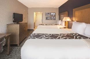 Standard Queen Room with Two Queen Beds