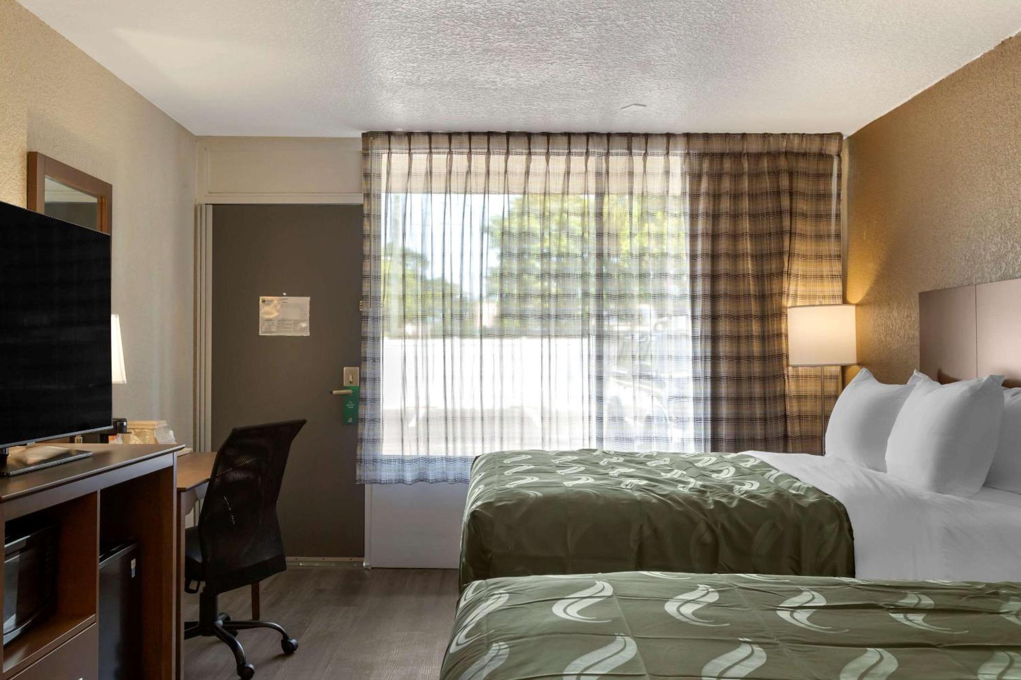 Standard Queen Room Two Queen Beds Non Smoking