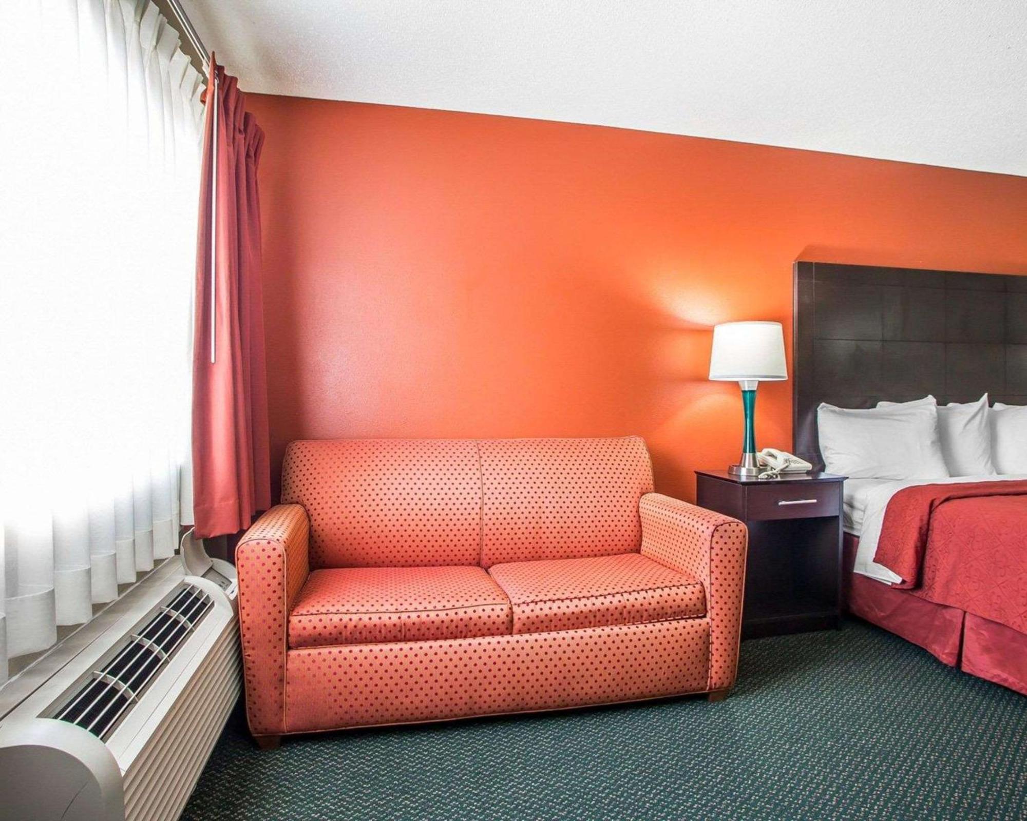 King Room - Non-Smoking