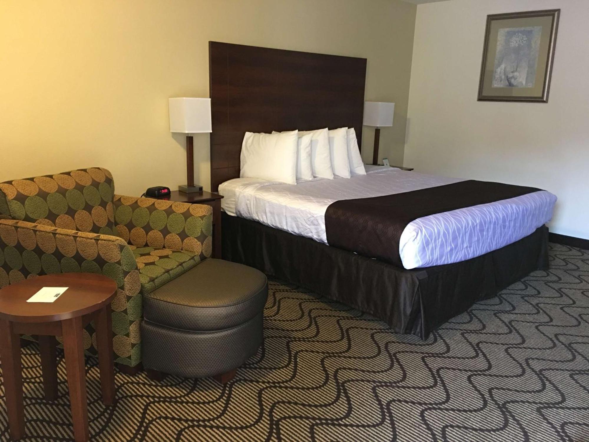 King Room - Non-Smoking