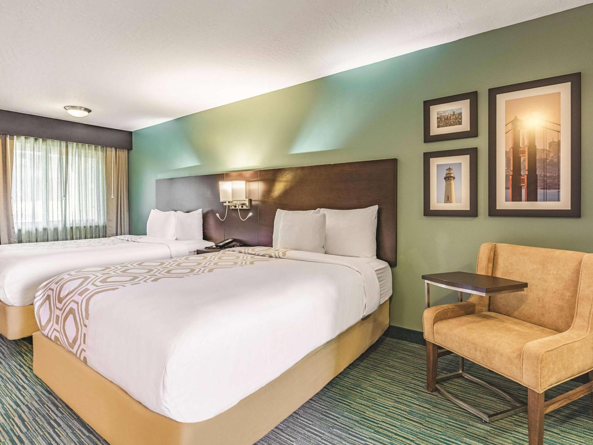 Superior Queen Room with Two Queen Beds and Kitchen - Non-Smoking