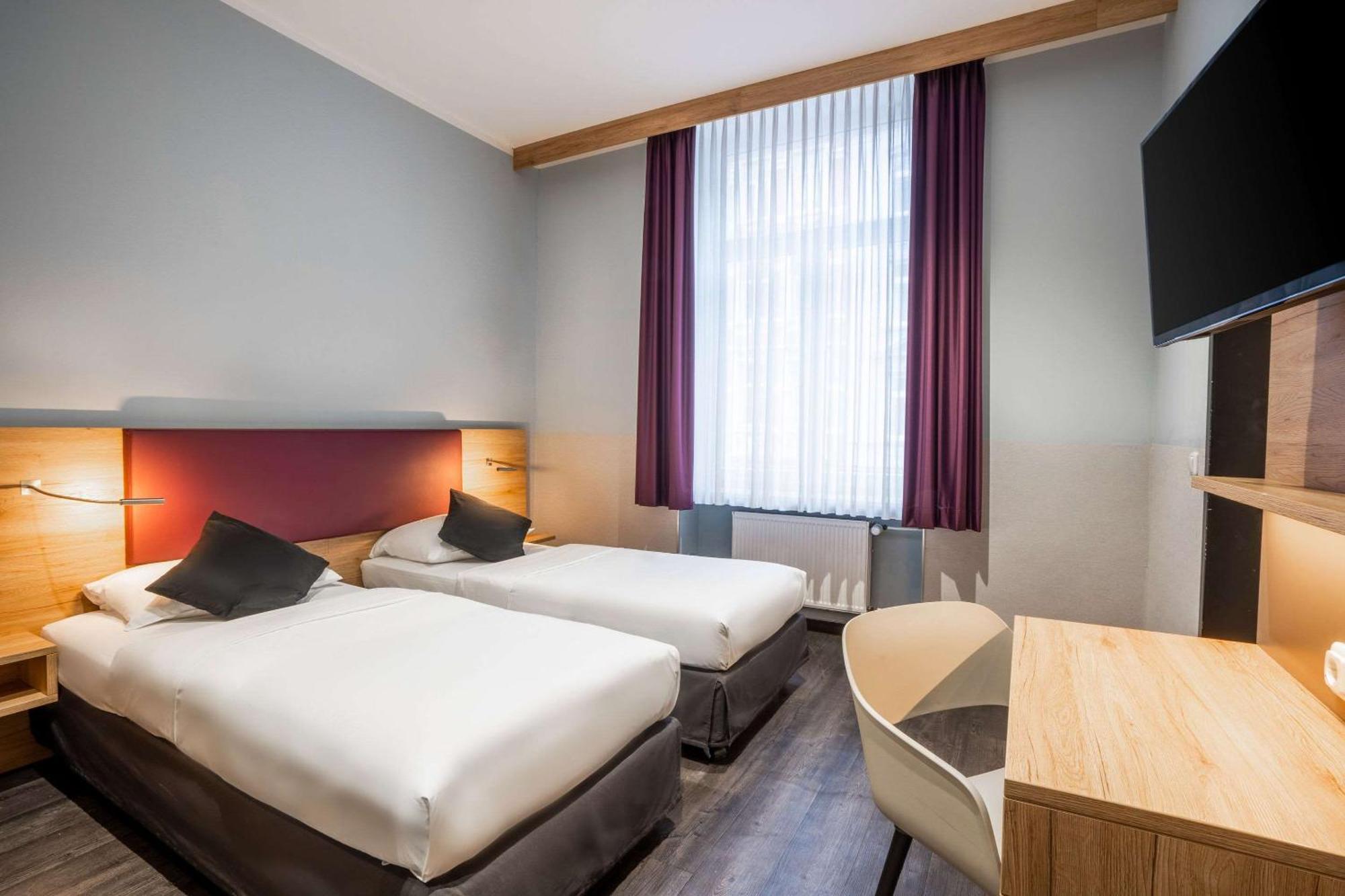 Standard Twin Room Non-Smoking