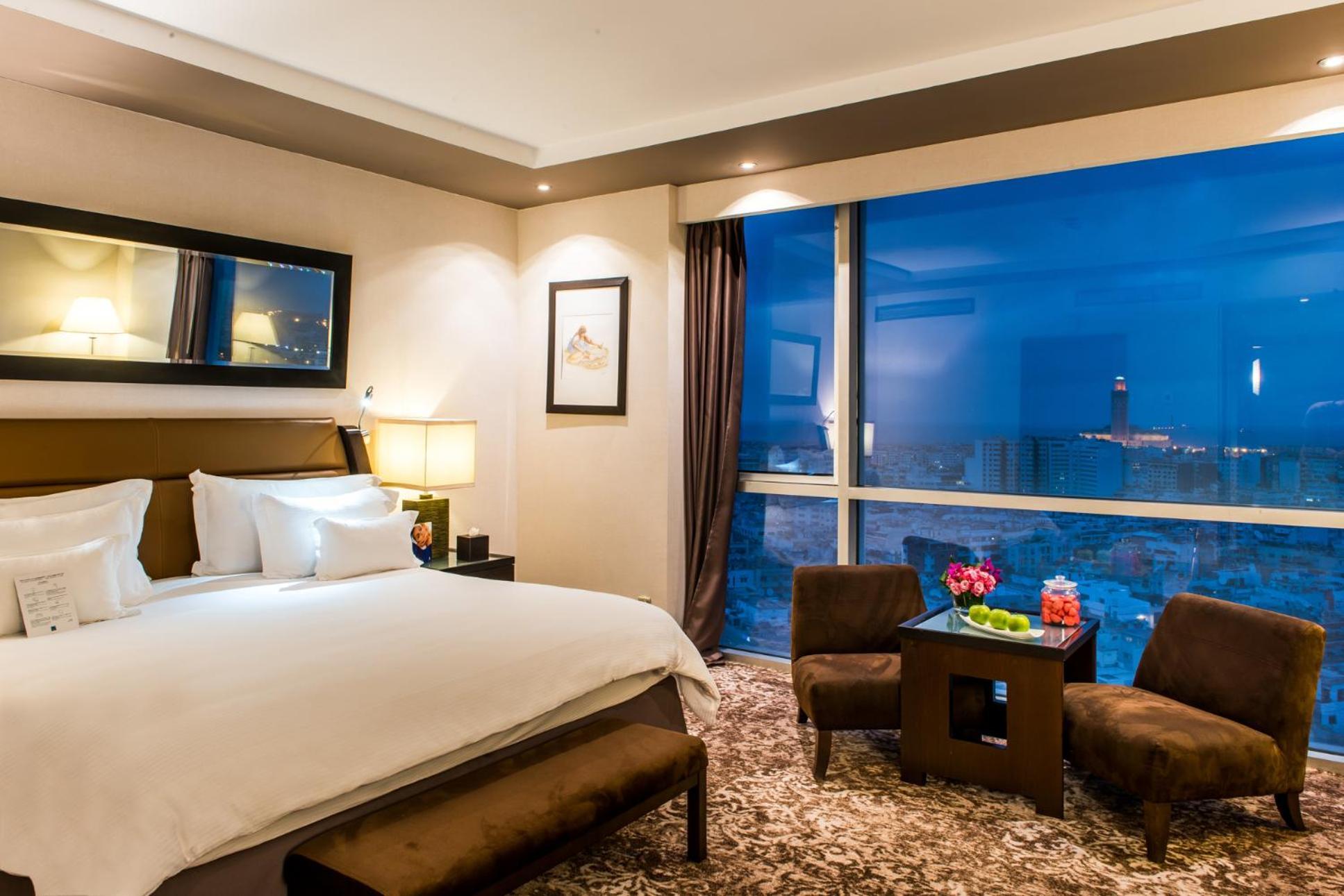 Premium Room King Size Bed City Ocean View