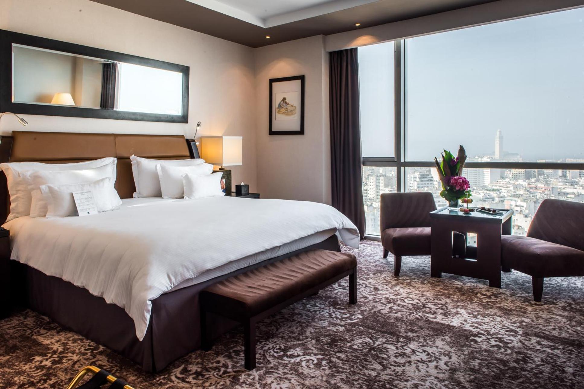 Deluxe Room 2 Queen Size Beds City View