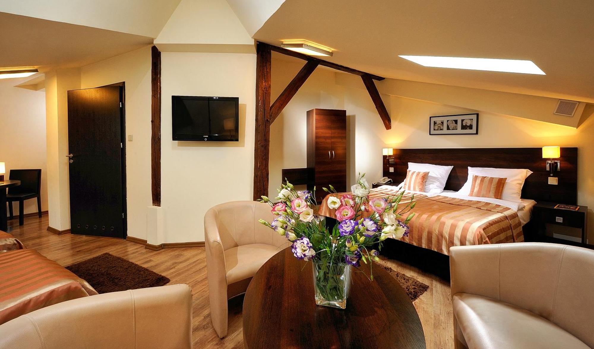 Triple Room