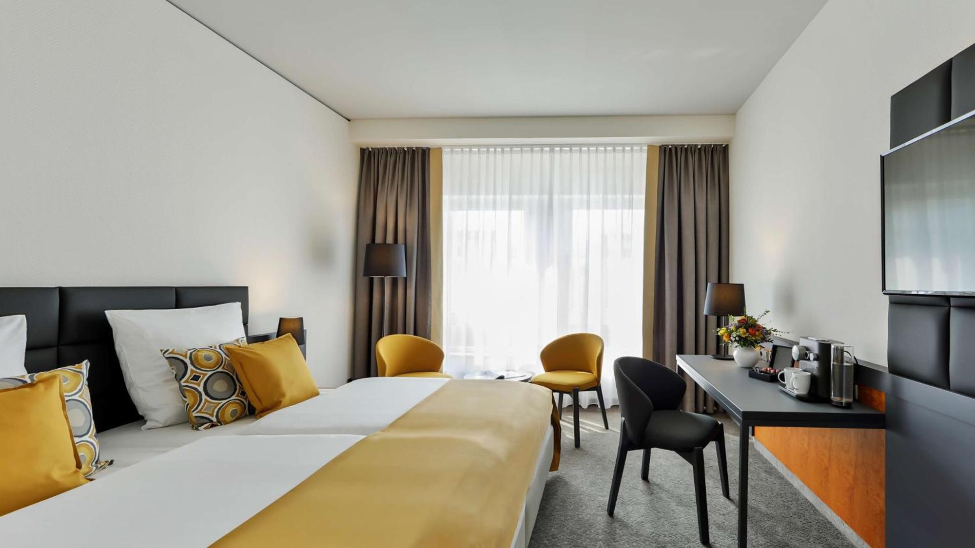 Deluxe Room,1277078920:JPEG