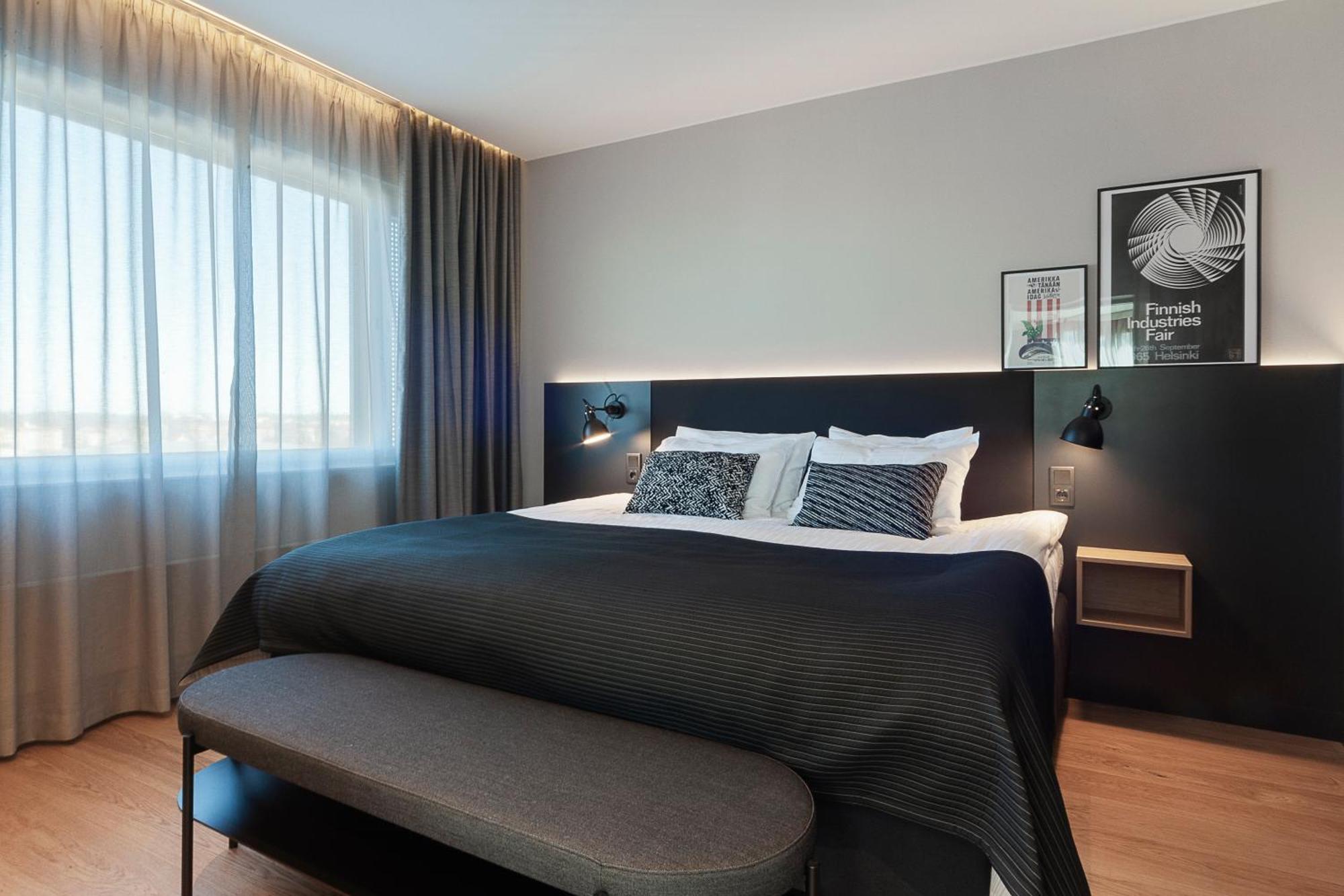 One-Bedroom King Suite Living Area