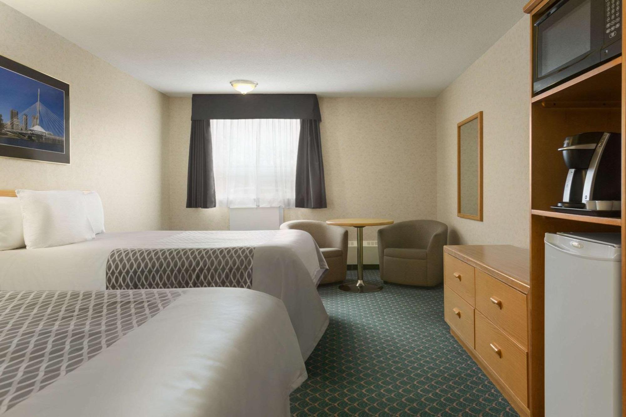 Queen Room Two Queen Beds Non-Smoking