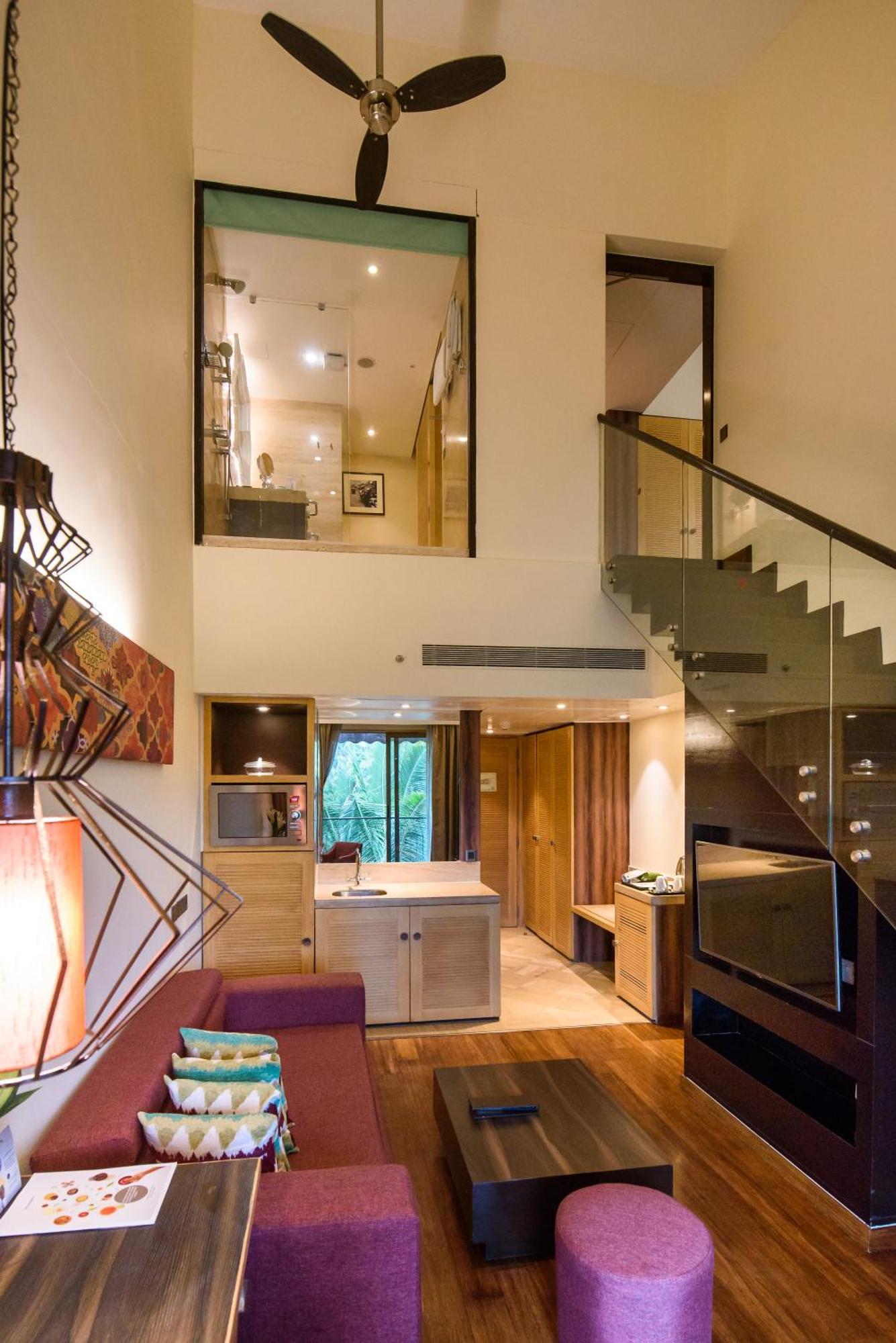 Elegance Suite on One way Local Transfer Happy Hours 11 from 5pm to 7pm on Food Beverages on SPA