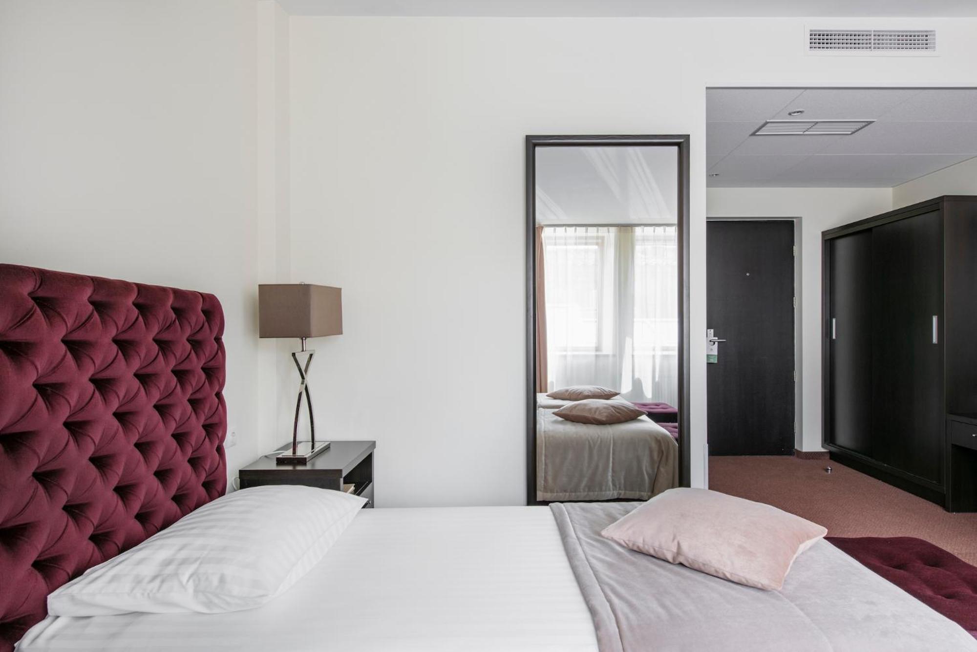 Twin Room inner window