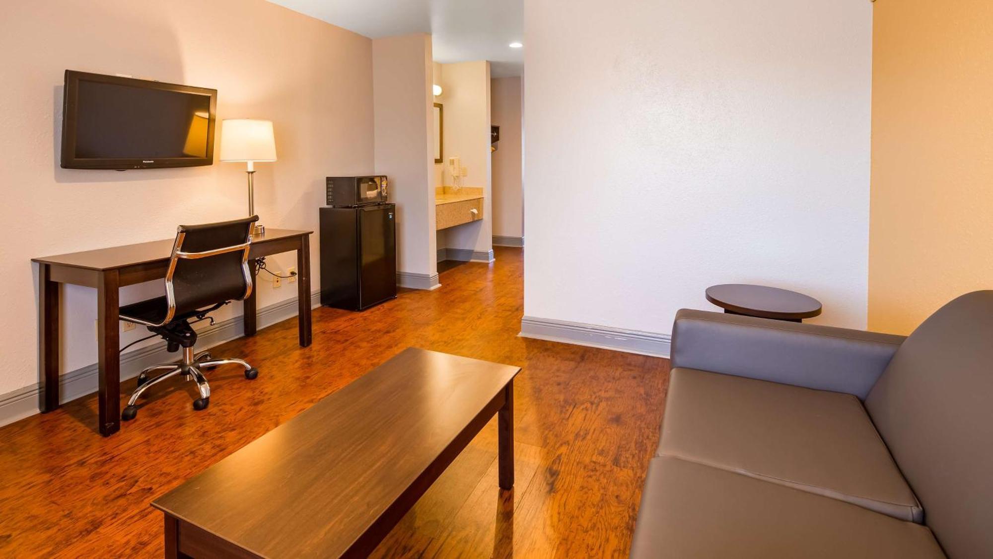 Queen Suite