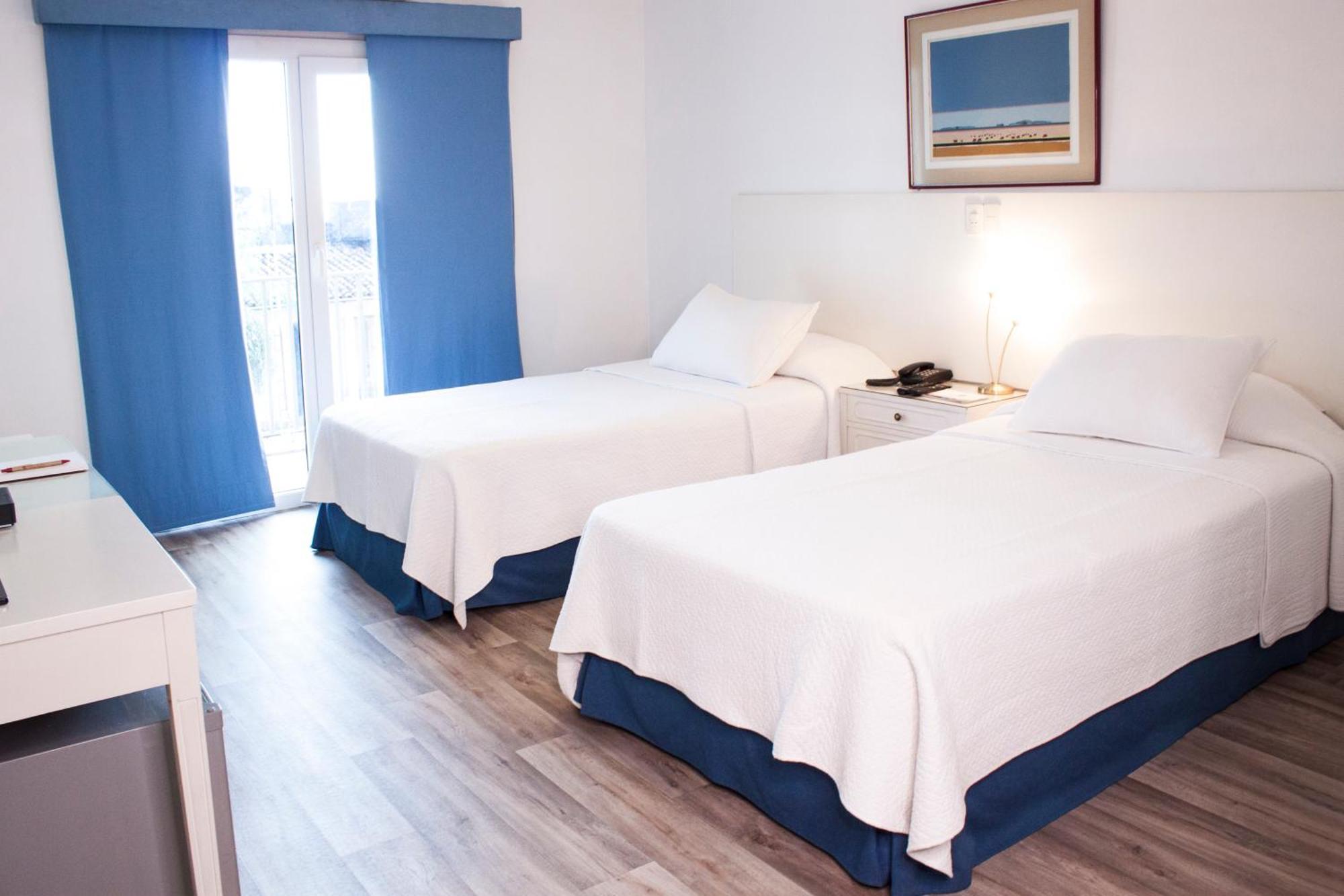 Standard Double Suite