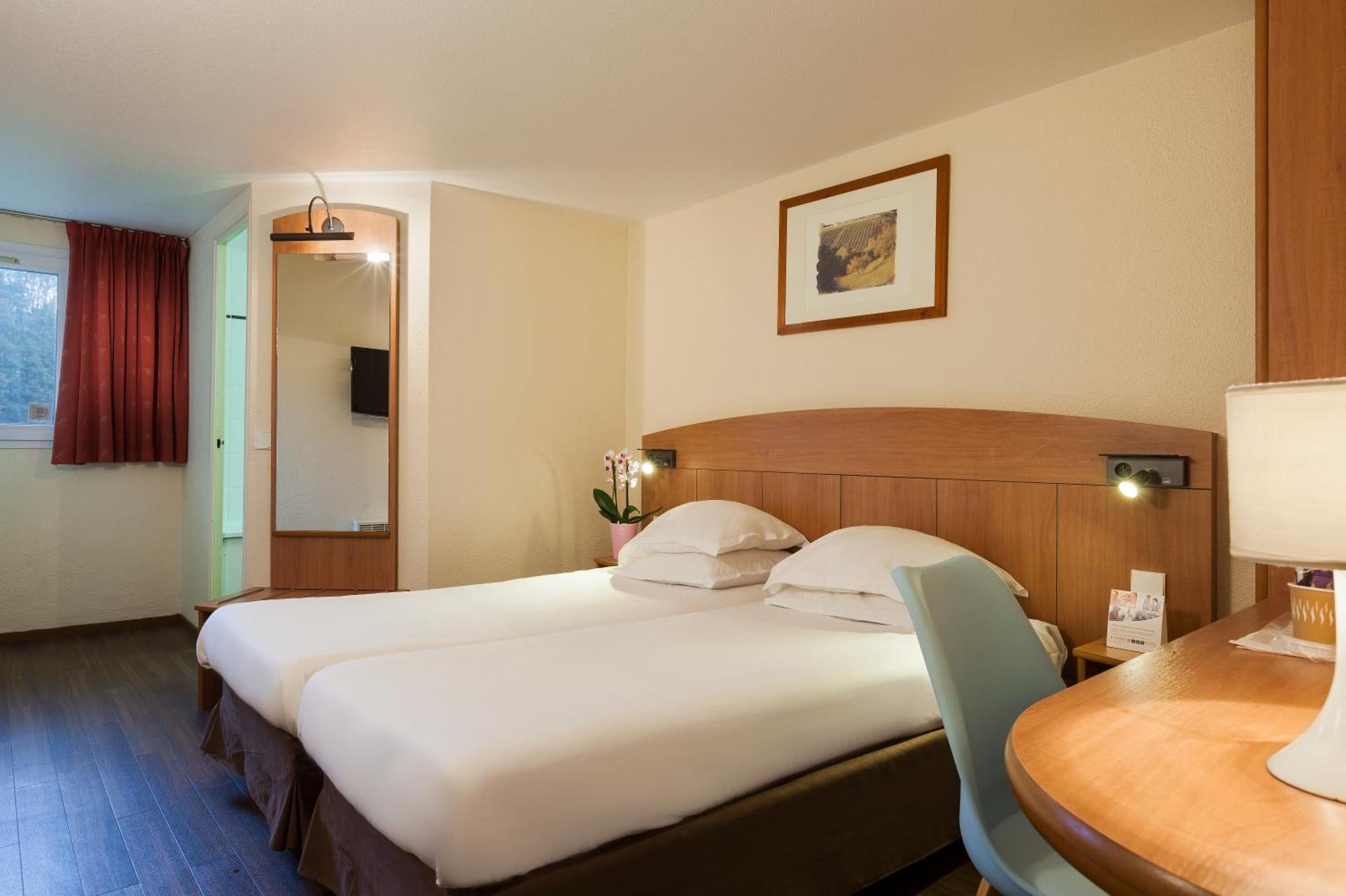 Twin Room Non-Smoking