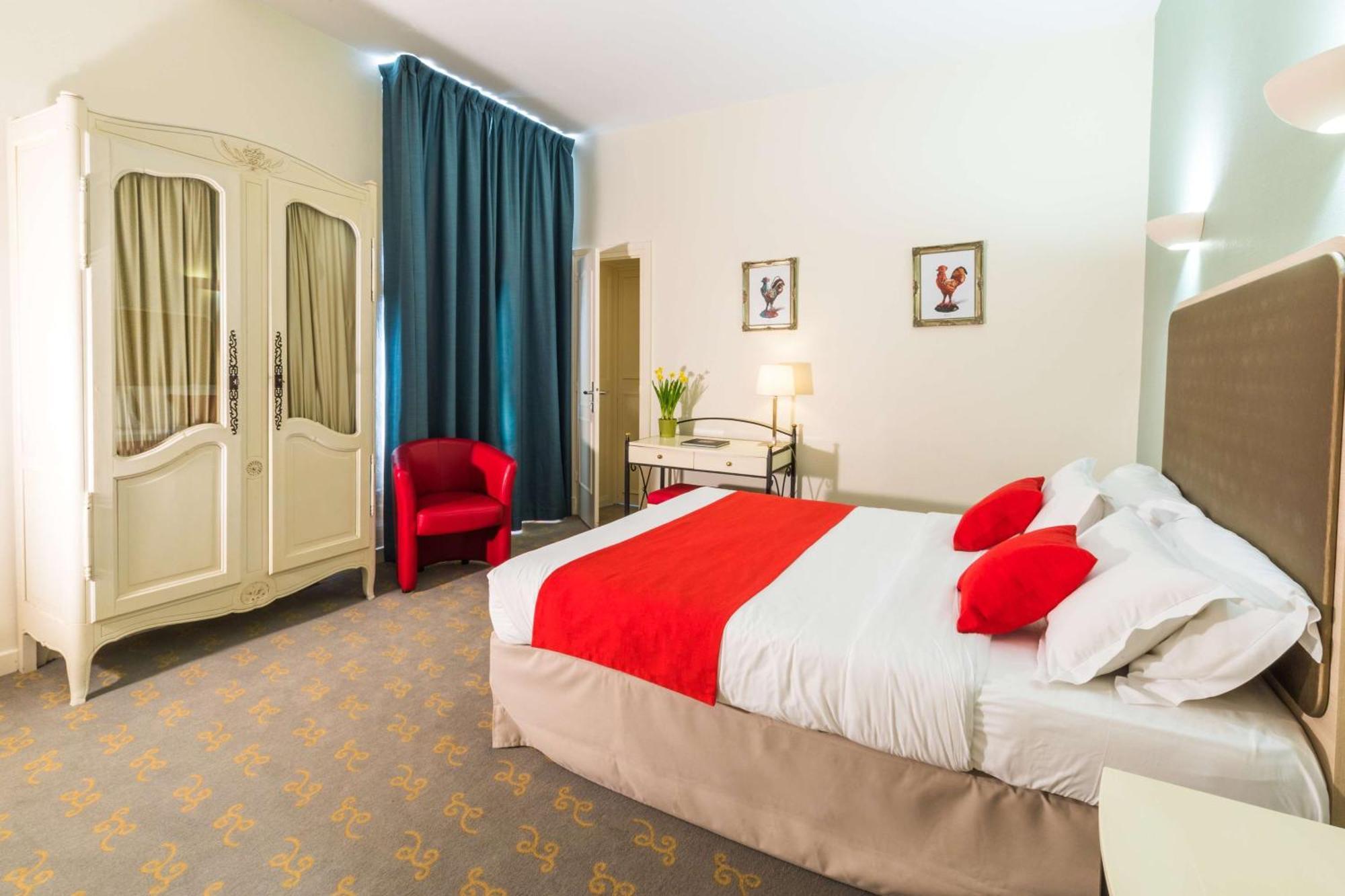 Chambre Lit Queen-Size Classique