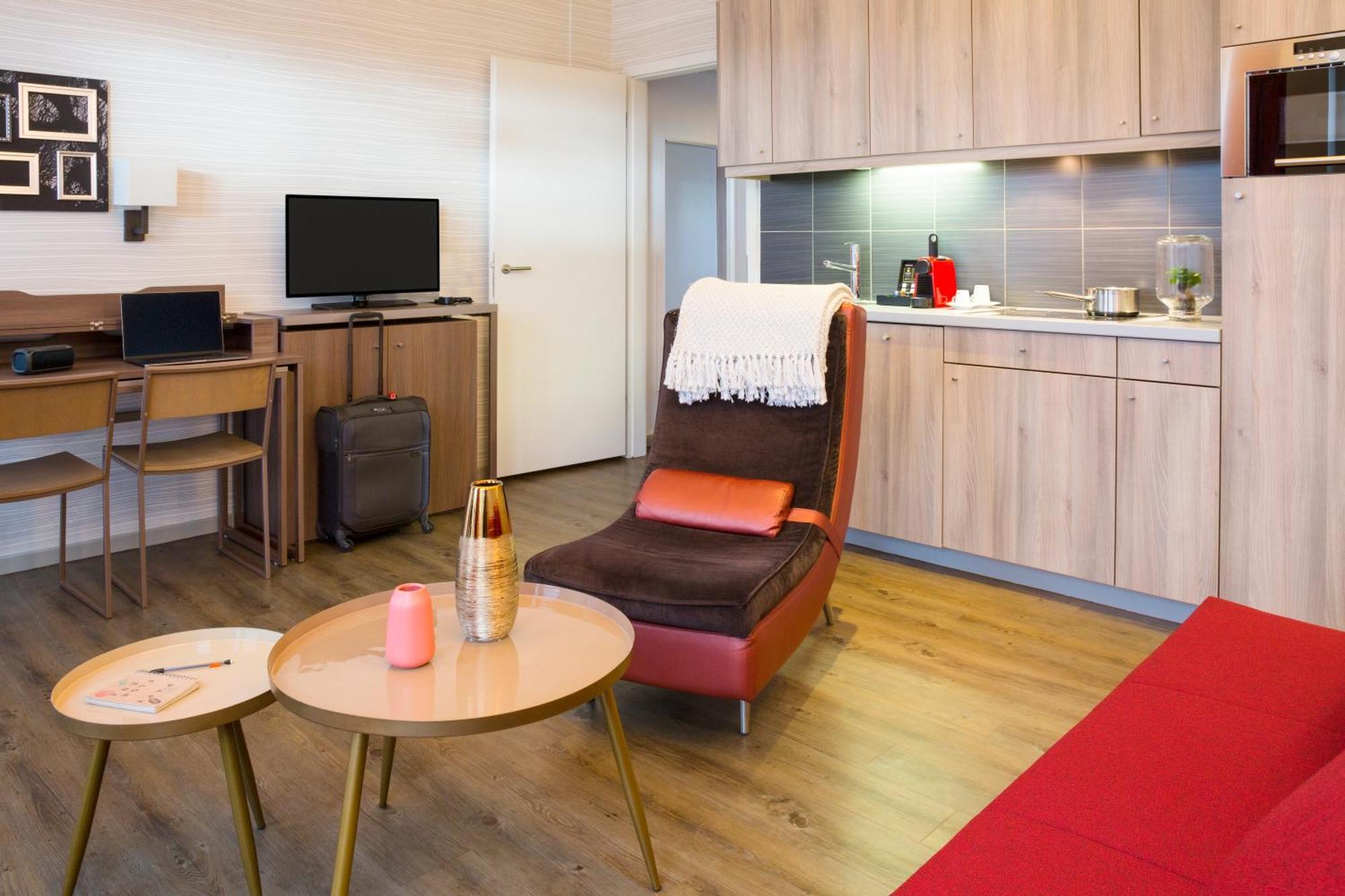Superior One-Bedroom Apartment Balcony