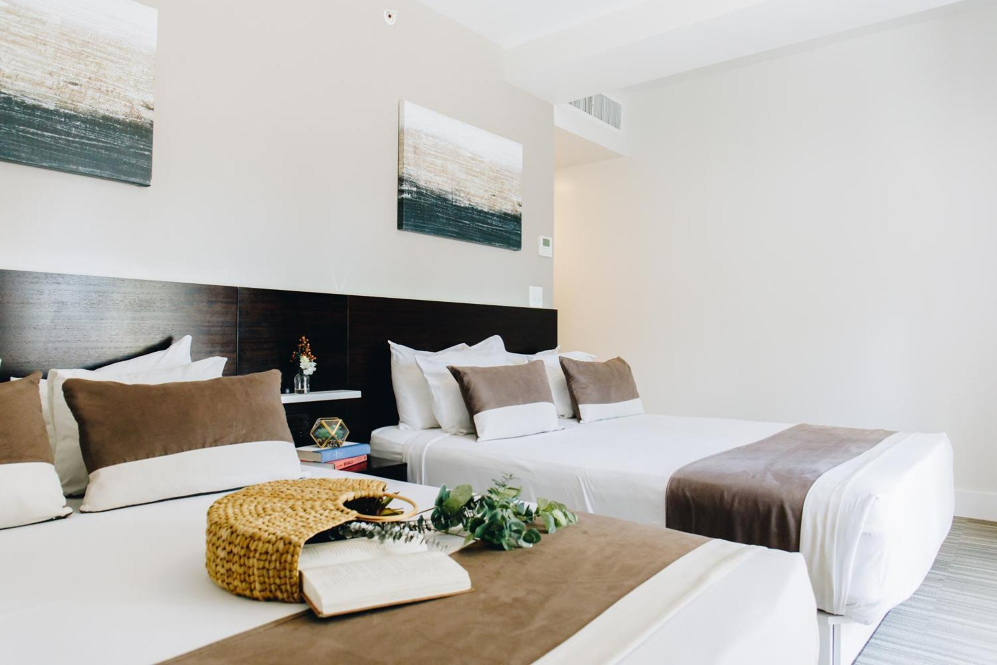 Deluxe Zimmer mit Stadtblick und 2 Queensize-Betten