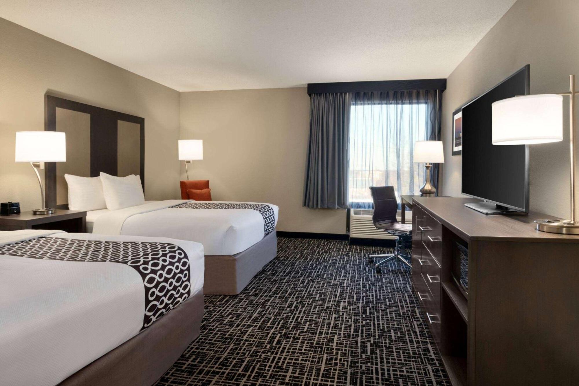 Queen Room with Two Queen Beds and Roll-In Shower - Mobility/Hearing Accessible - Non-Smoking