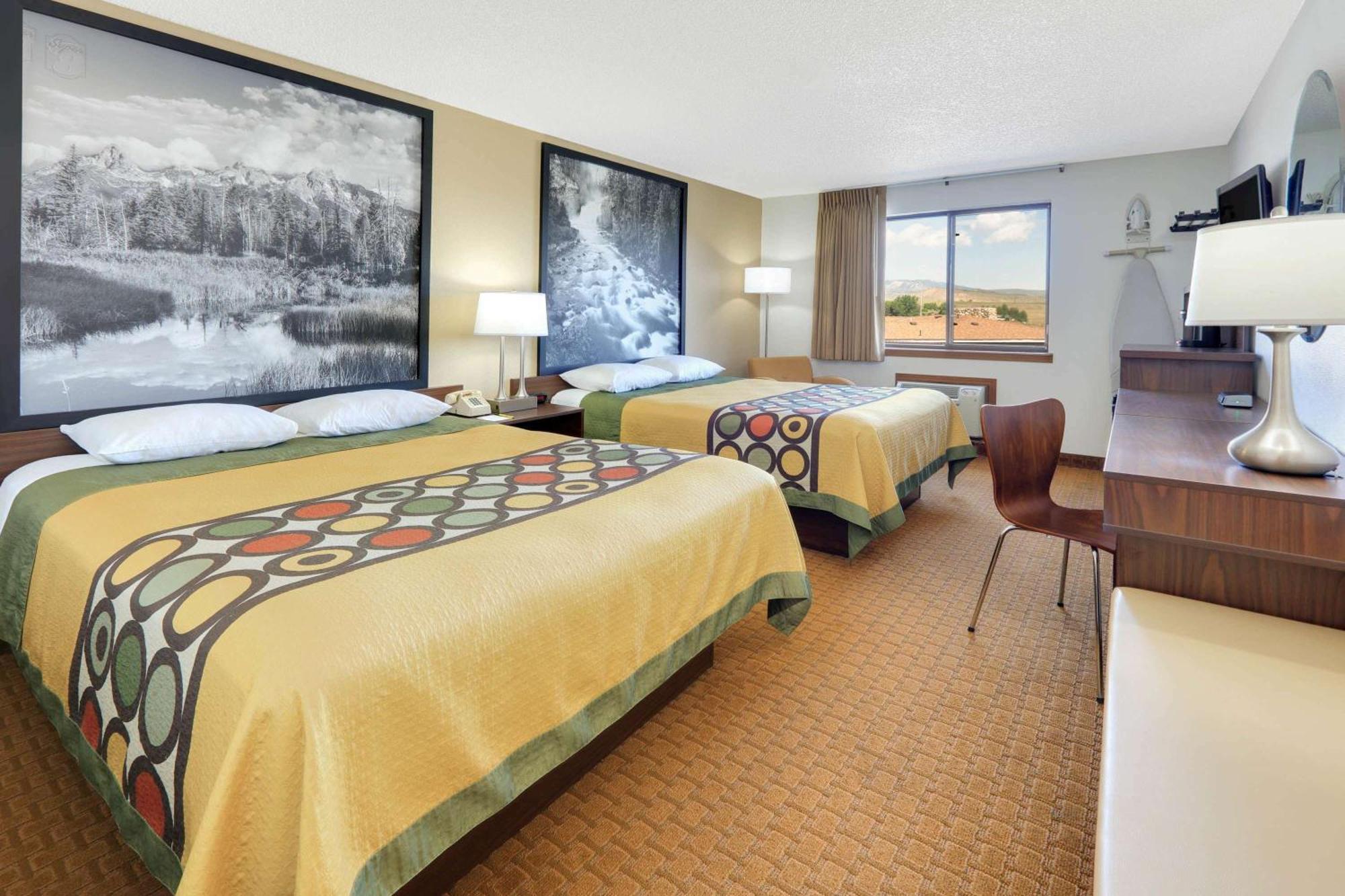 Queen Room Two Queen Beds Non-Smoking