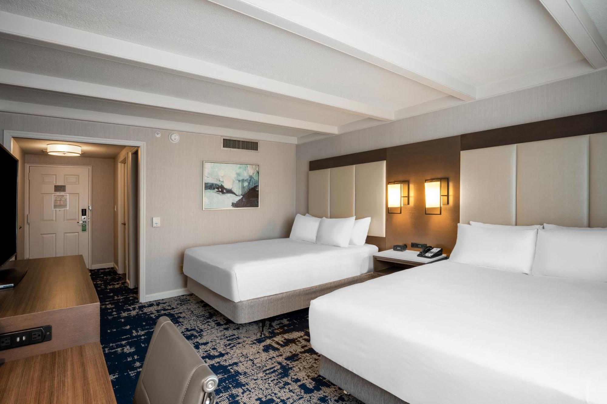 Standard Queen Room with Two Queen Beds