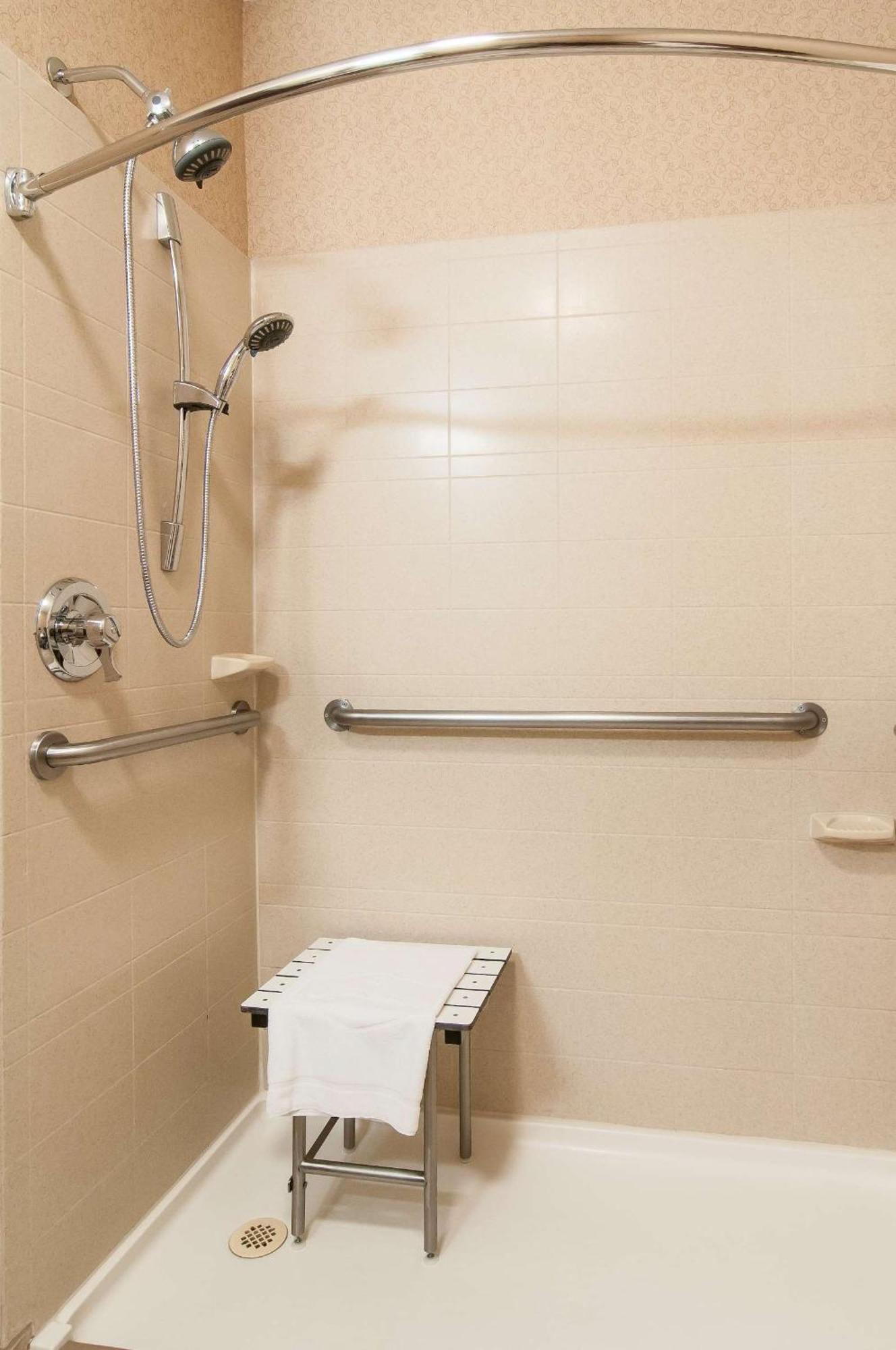 King Room - Mobility Access/Non-Smoking
