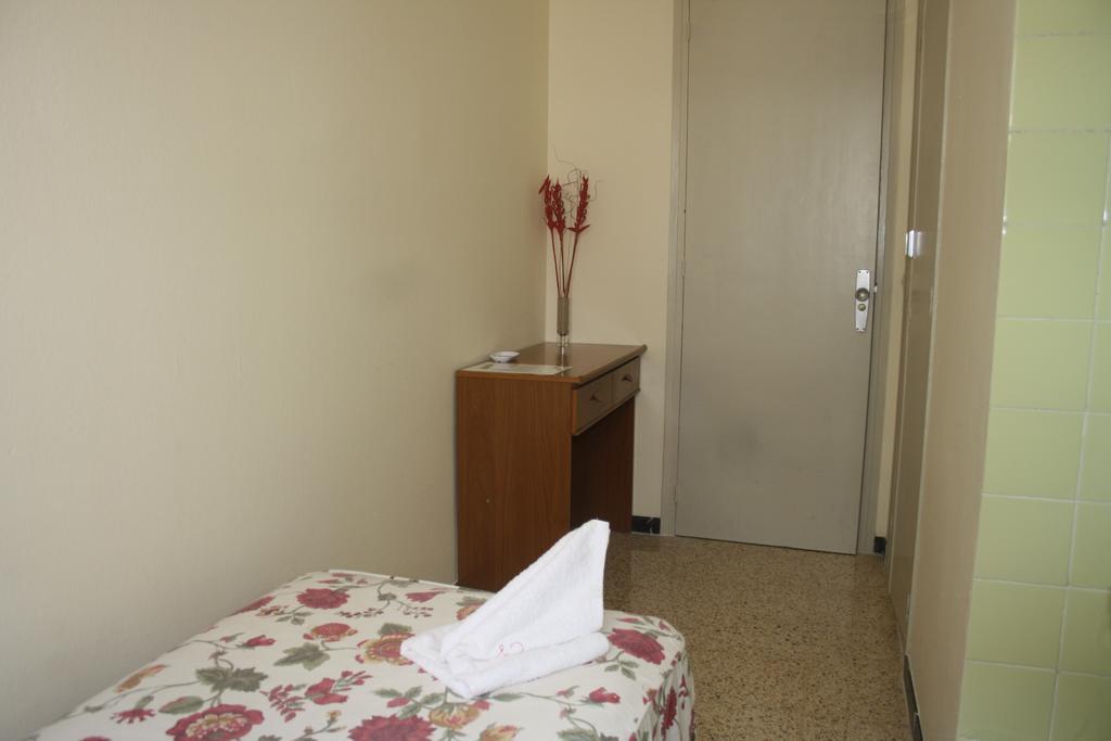 Single Room,128171394:JPEG