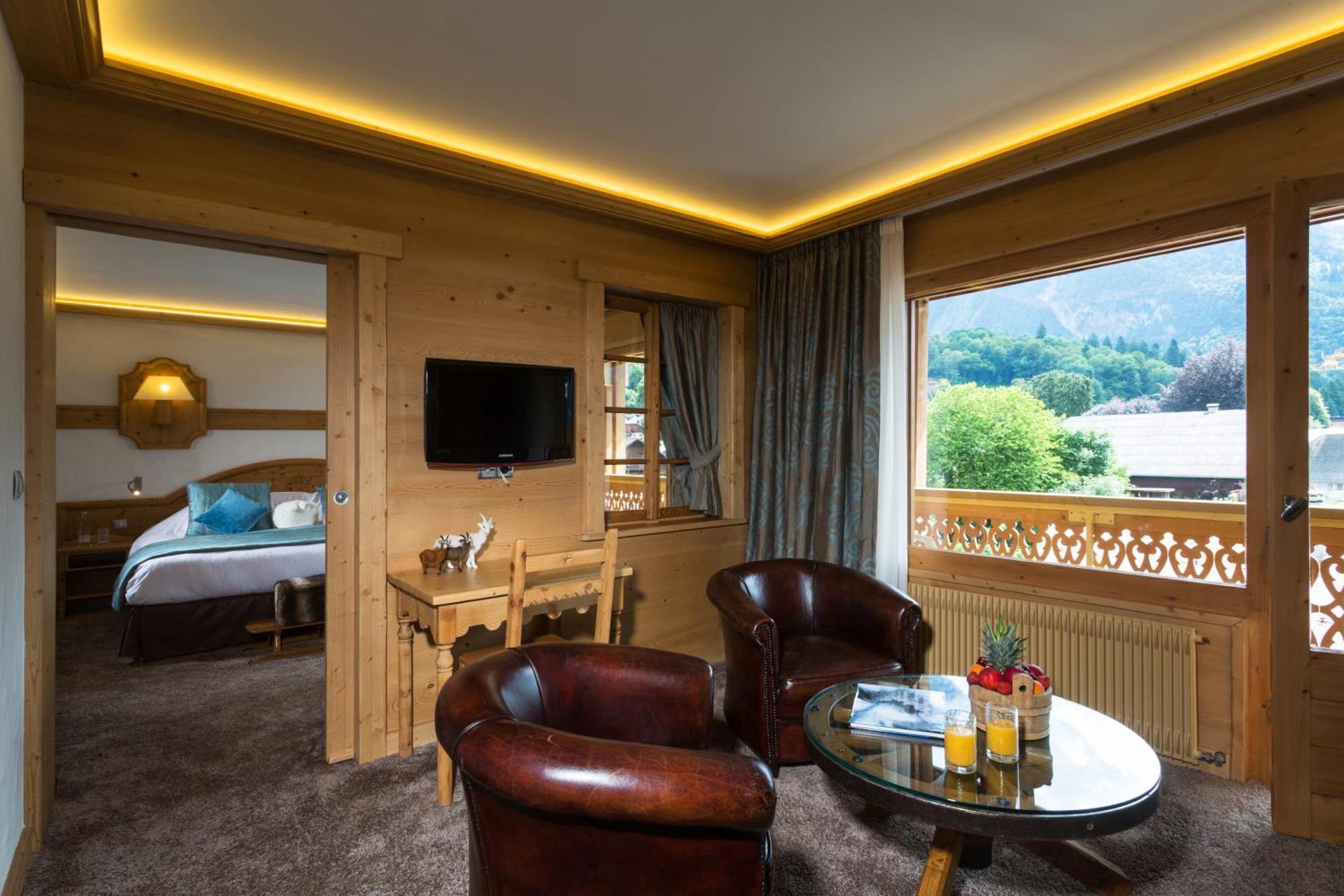 Suite (2 Adults)