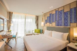 AVANI Deluxe Room