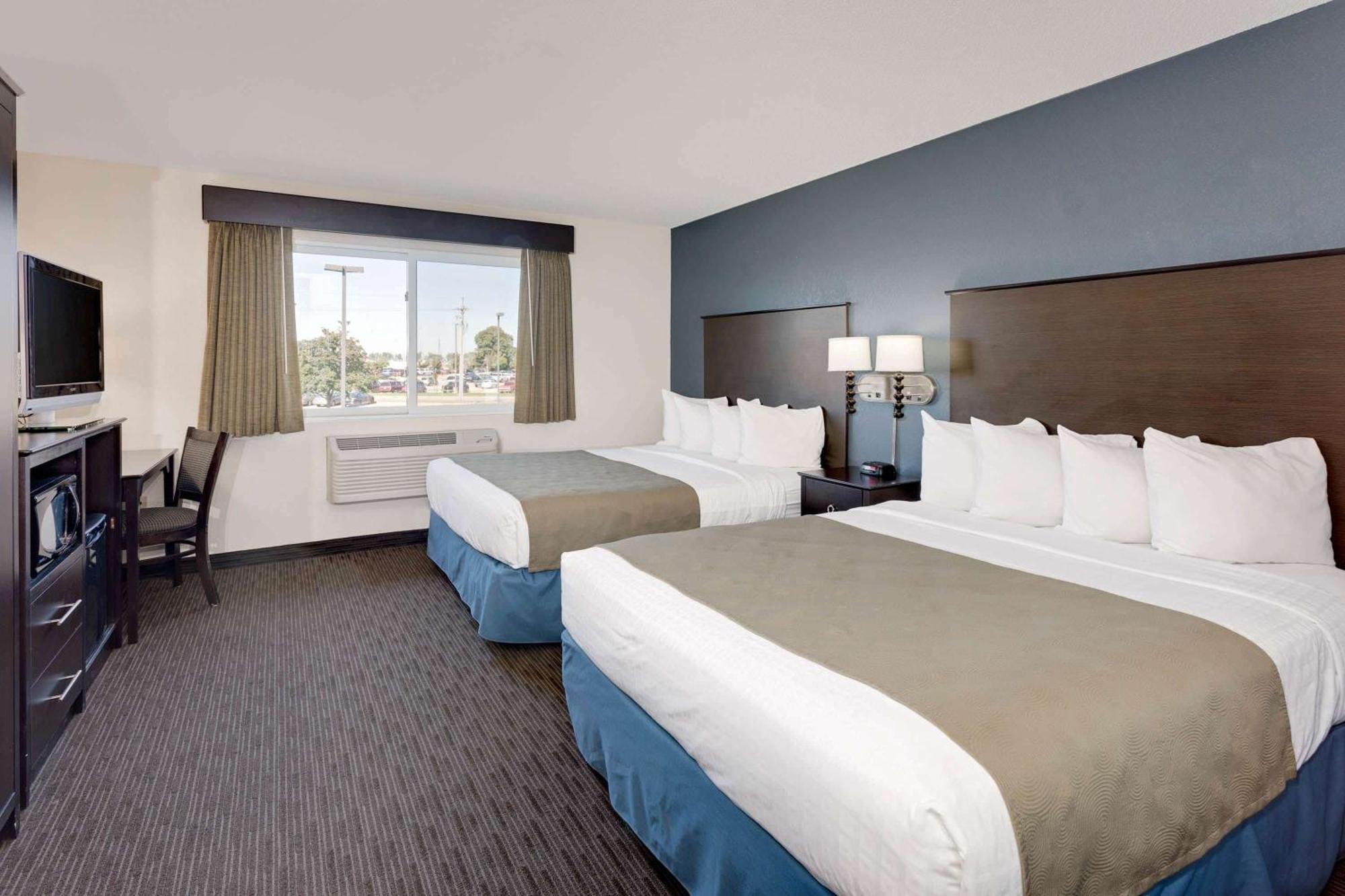 2 Queen Beds Non-Smoking
