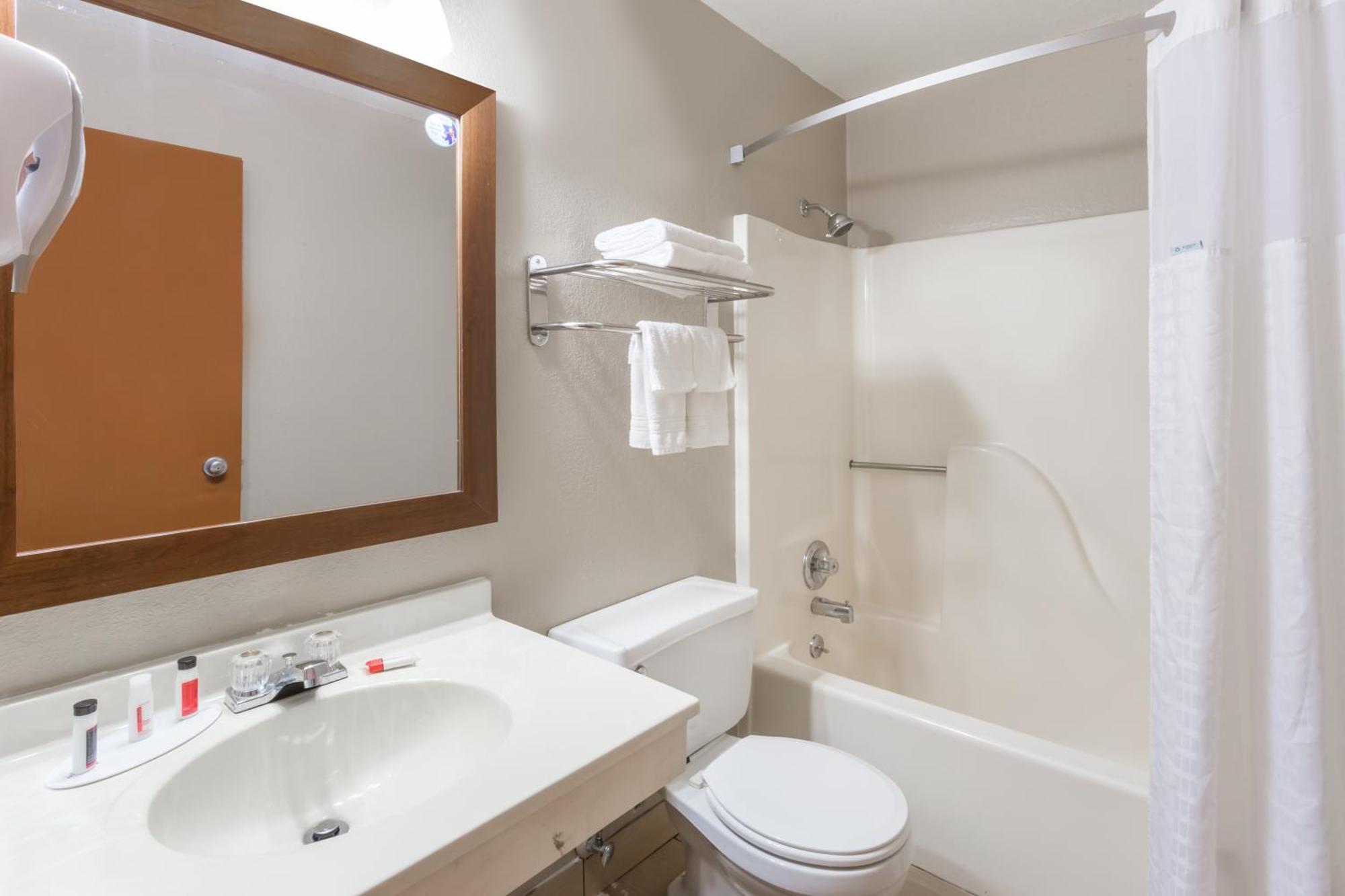 Double Room with Two Double Beds - Non-Smoking