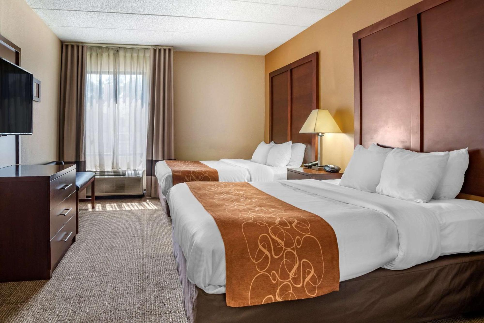 Queen Suite with Two Queen Beds - Non-Smoking