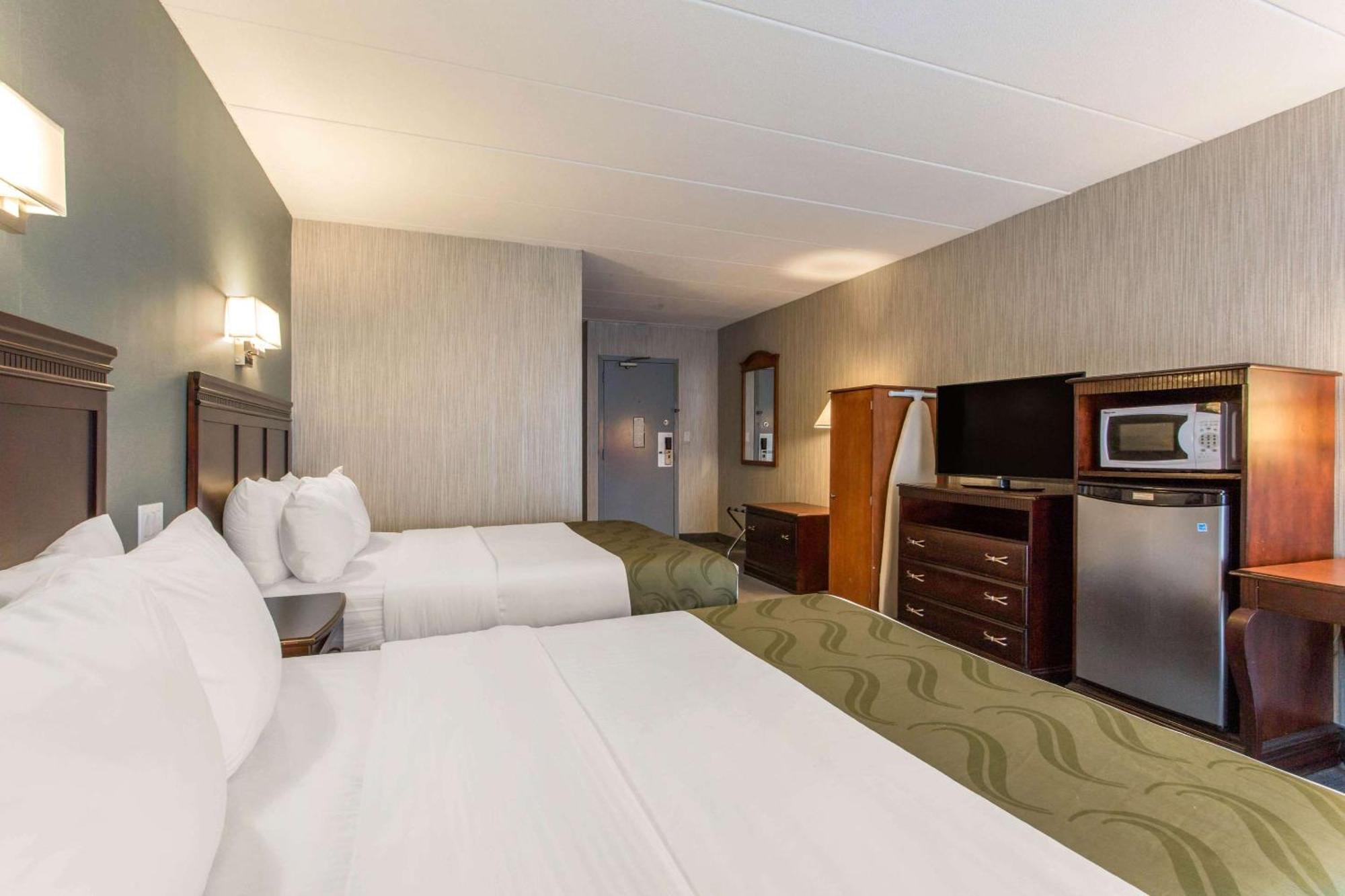 Queen Room with Two Queen Beds - Accessible/Non-Smoking