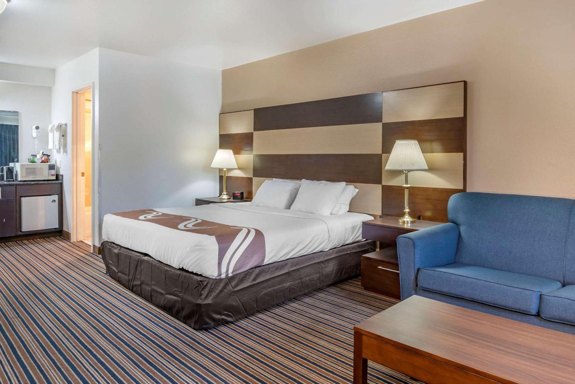 King Room - Accessible/Non-Smoking