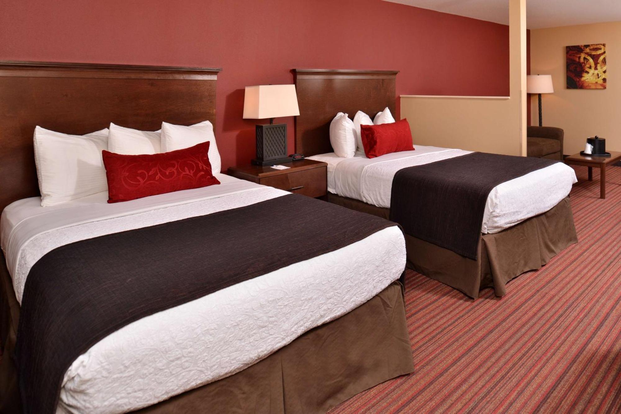Queen Suite with Sofa Bed