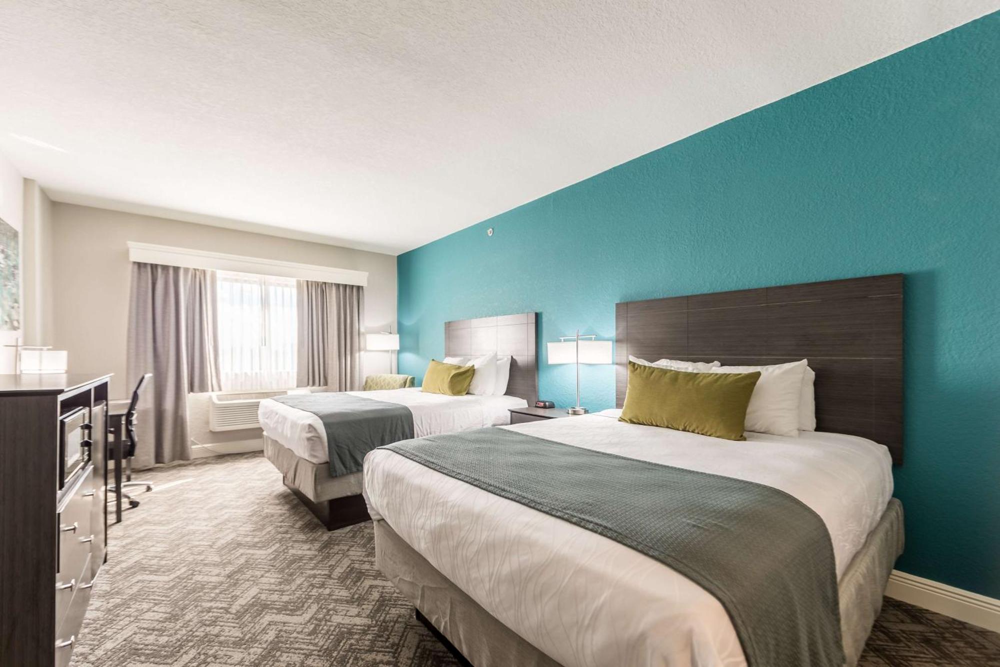 Queen Room with Two Queen Beds - Non-Smoking