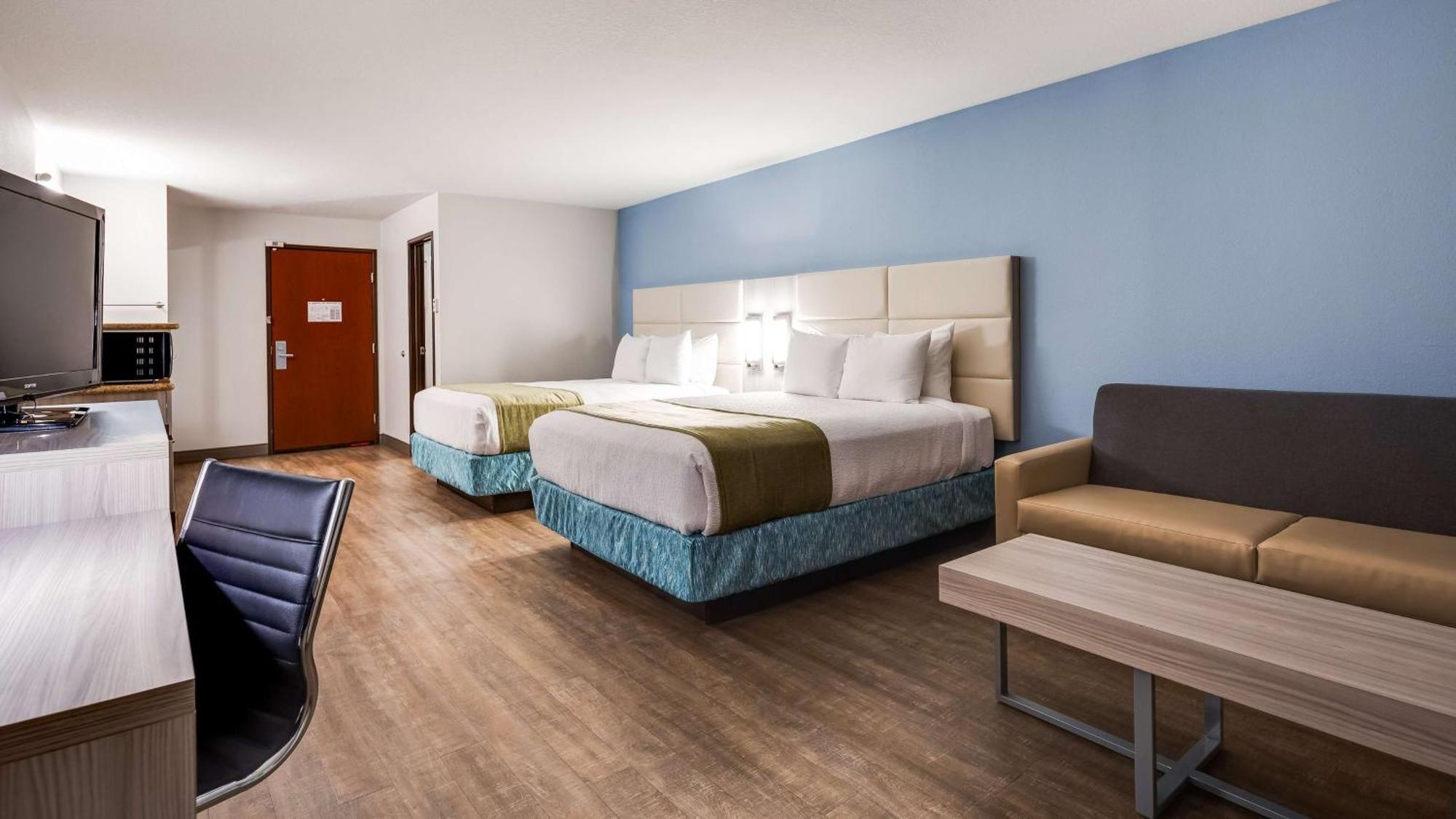 Deluxe Queen Room Two Queen Beds Non-Smoking