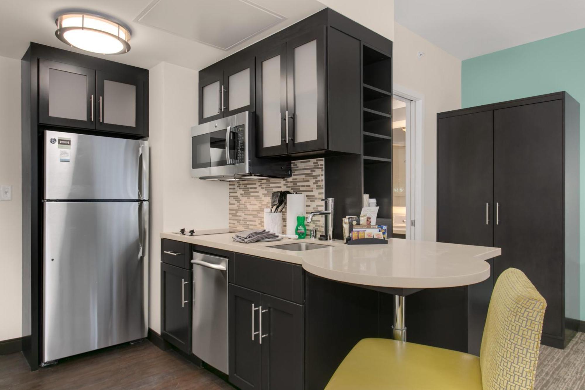 One-Bedroom King Suite