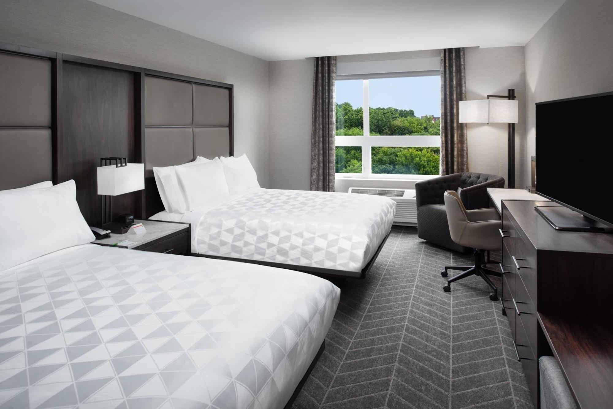 Standard Room with Two Queen Beds
