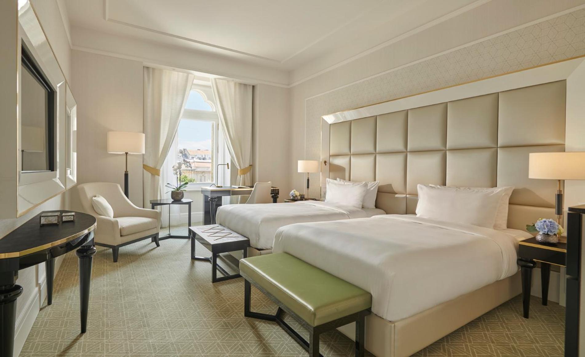 Deluxe Twin Room City View