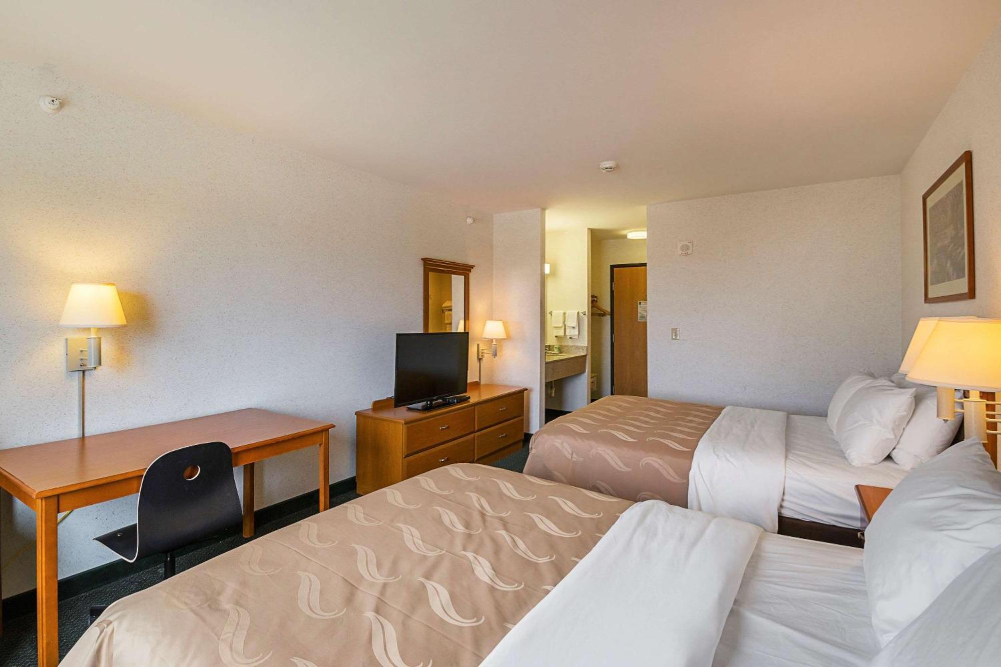 Queen Room with Two Queen Beds - Non-Smoking