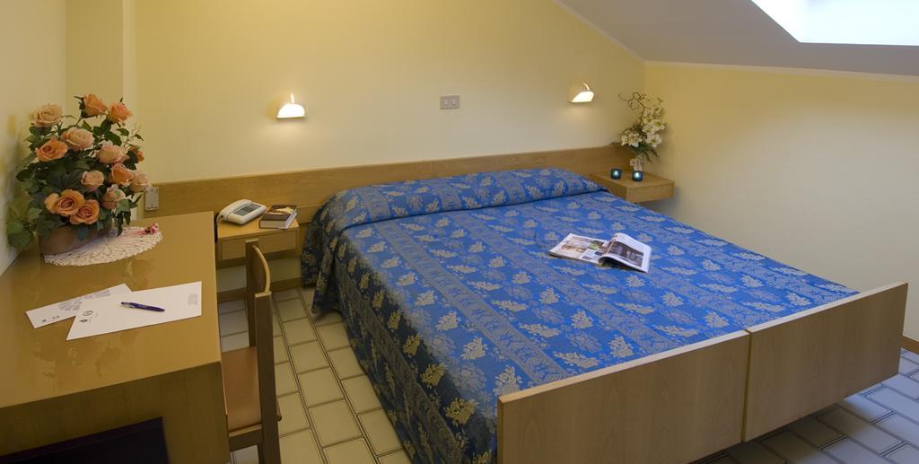 Double Room Extra Bed without Balcony