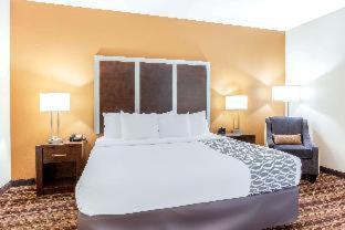 King Room Roll Shower Mobility or Hearing Accessible Non-Smoking
