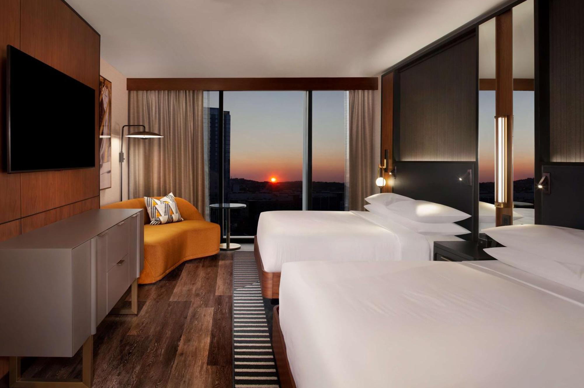 Queen Room with Two Queen Beds and Accessible Tub - Disability Access